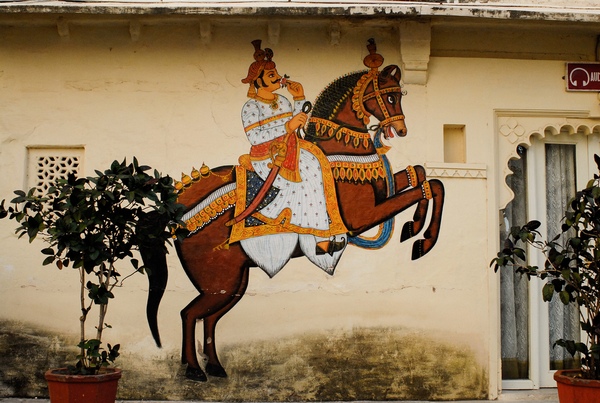 малюнки на будинках в Індії