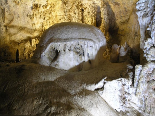 Пещера Эмине Баир Хосар
