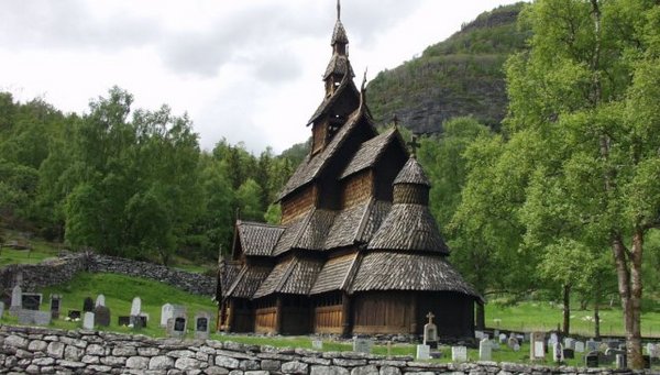 деревяная церковь