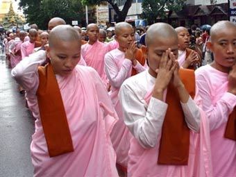 буддийские монахини