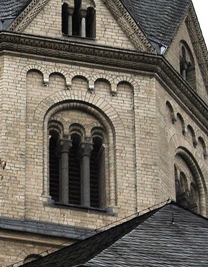 Окна в средние века