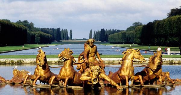 скульптура Аполлона в Версале